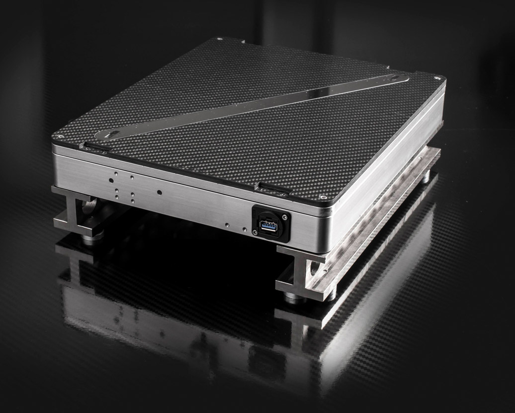 1Cmprint2-Expert-with-glass